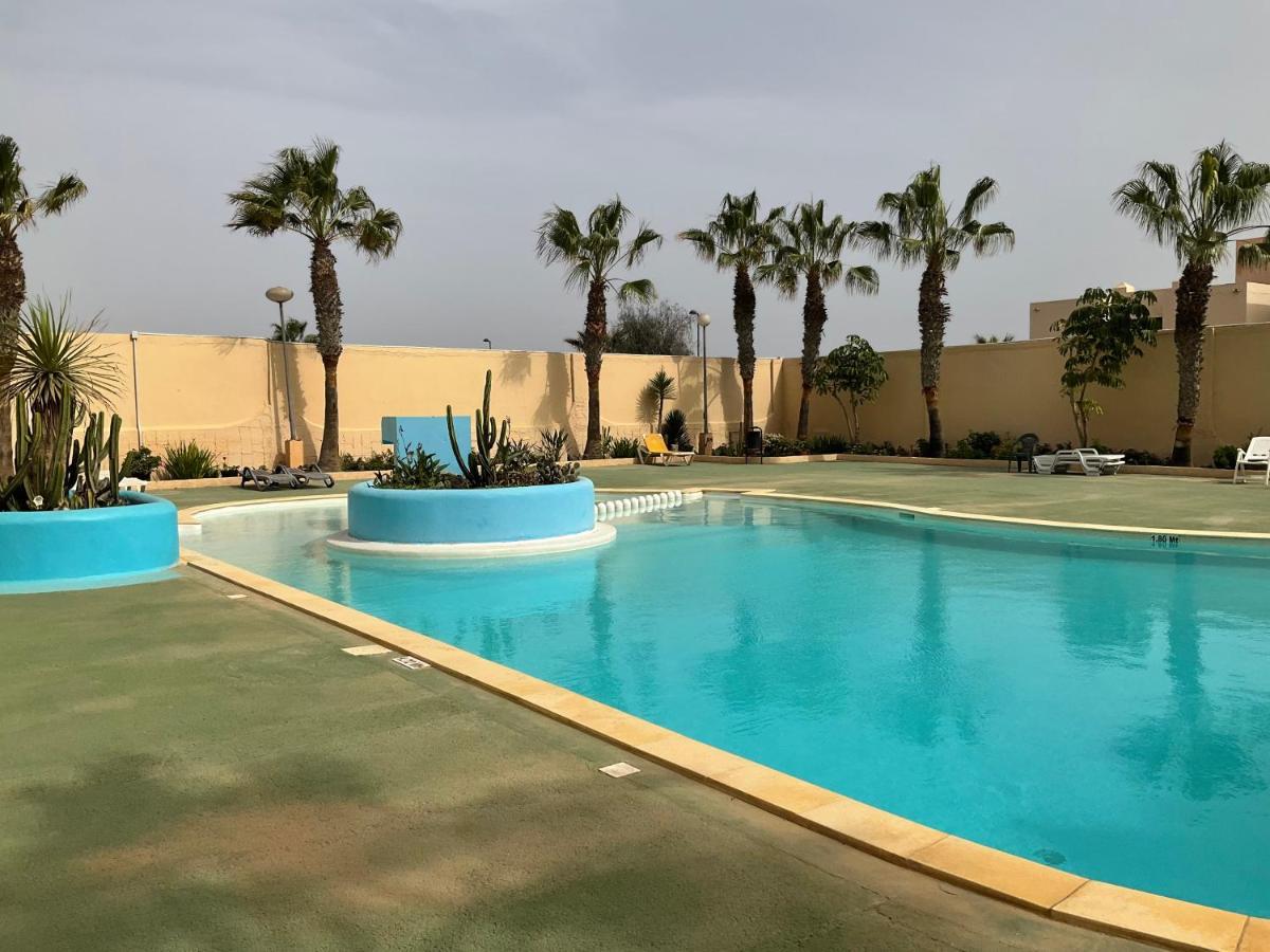Surf & Chill Bungalow 69, Quiet Green Oasis With Community Swimmingpool Parque Holandes Eksteriør bilde
